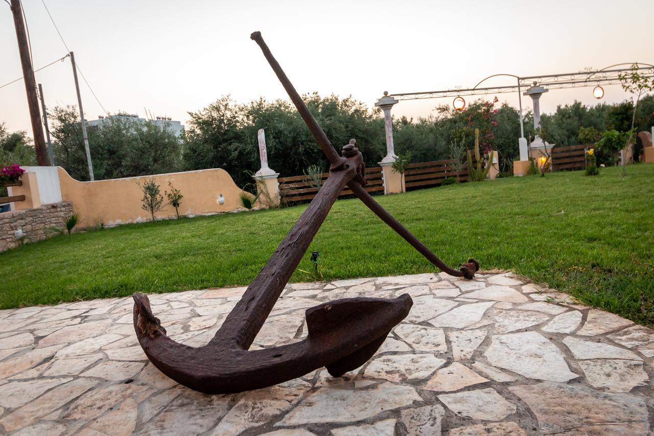 Ta Spitakia Tsarbopoulos キパリシア エクステリア 写真