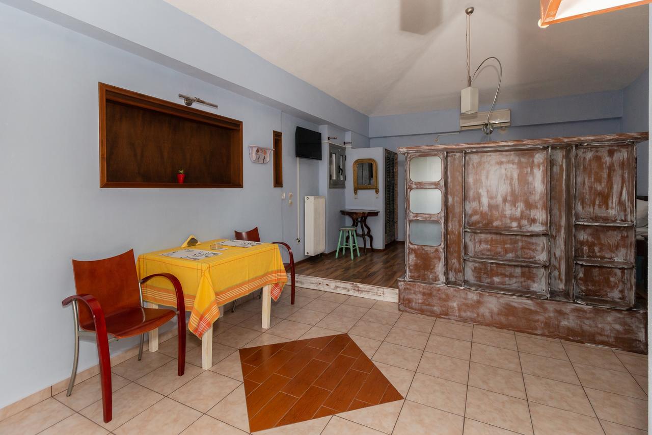 Ta Spitakia Tsarbopoulos キパリシア エクステリア 写真