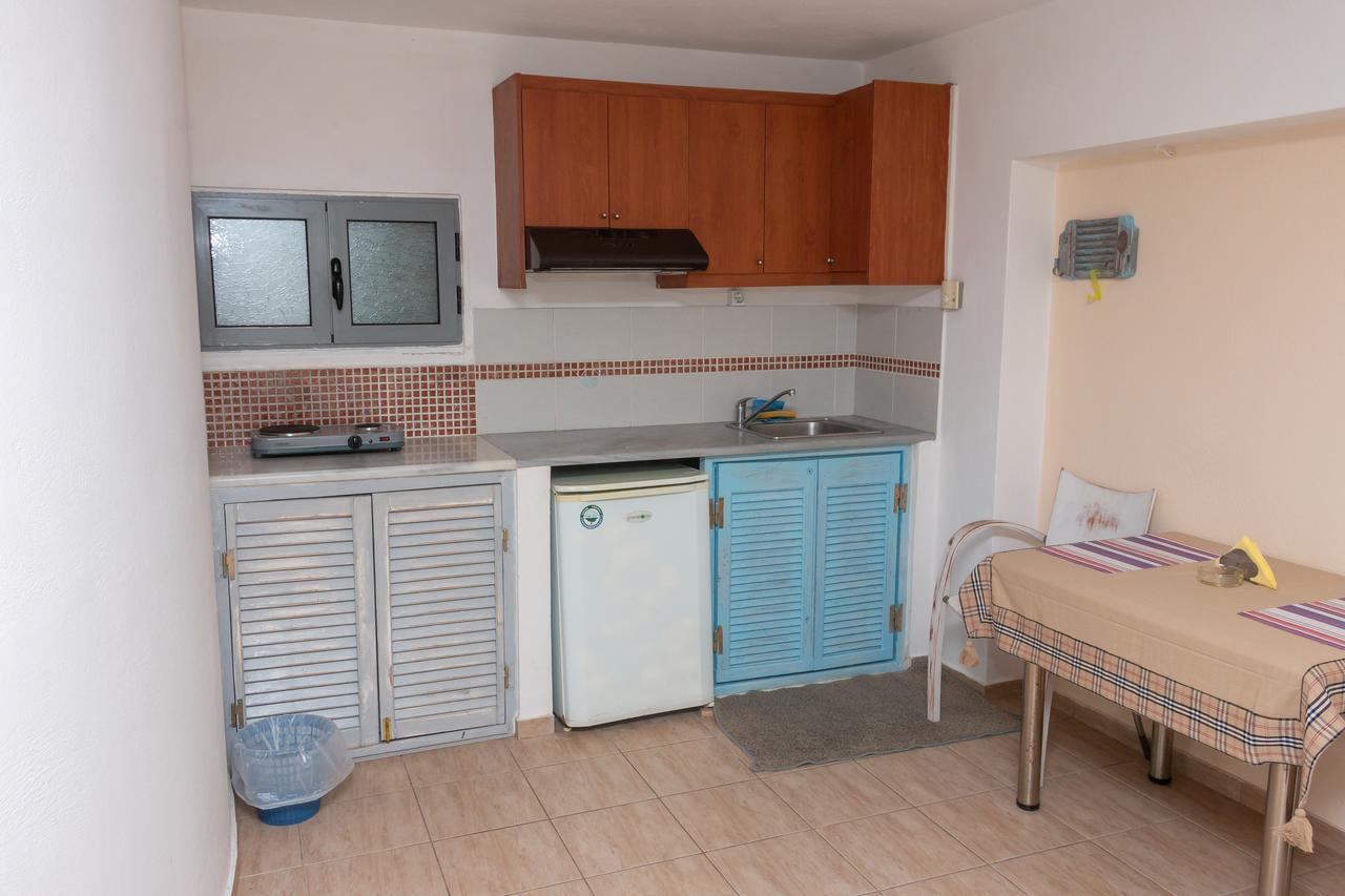 Ta Spitakia Tsarbopoulos キパリシア エクステリア 写真